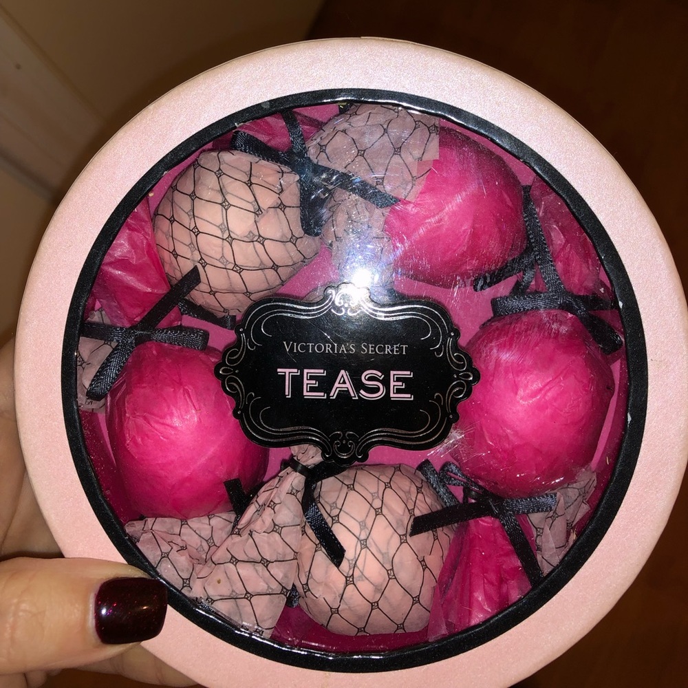 VS bath bombs